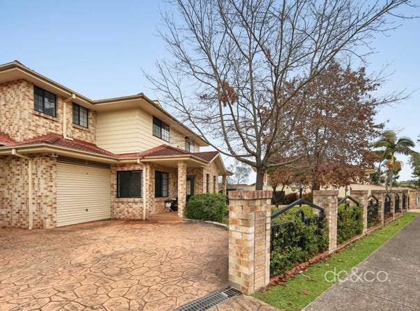 2/11-11A Ellis Street, Merrylands, NSW 2160