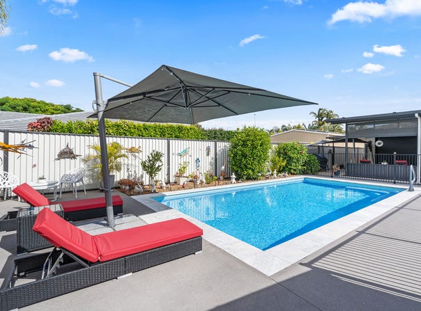 40 Ann Street, Torquay, Qld 4655