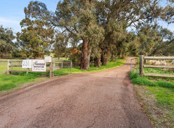 231 Albany Highway, Bedfordale, WA 6112
