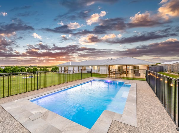 51 Cheshire Place, Gooburrum, Qld 4670