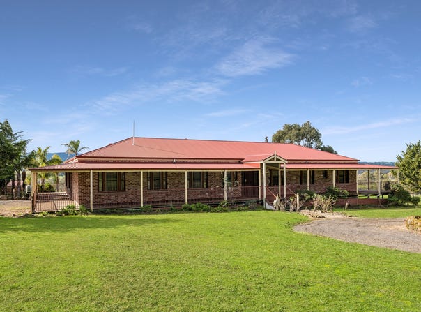 90 Thomsons Lane, Broadford, Vic 3658