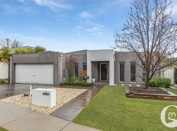 18 Bronwyn Crt, Spring Gully, Vic 3550