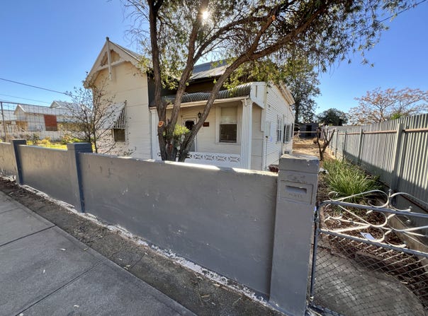 240 Mcculloch Street, Broken Hill, NSW 2880