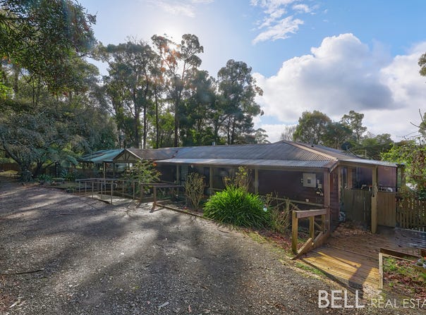63 Second Avenue, Cockatoo, Vic 3781