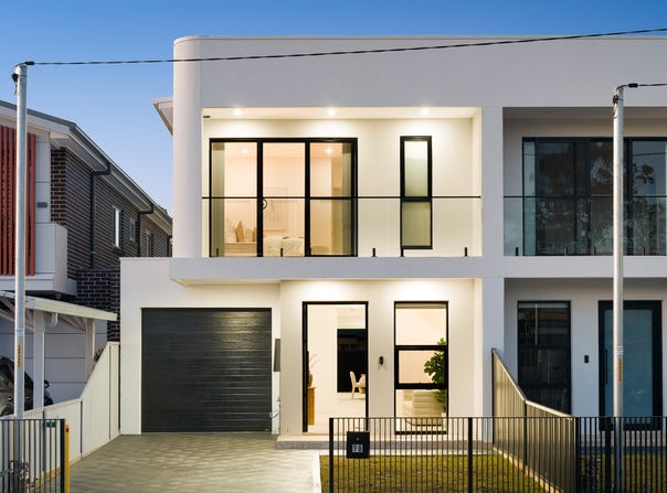9B Foxlow Street, Canley Heights, NSW 2166