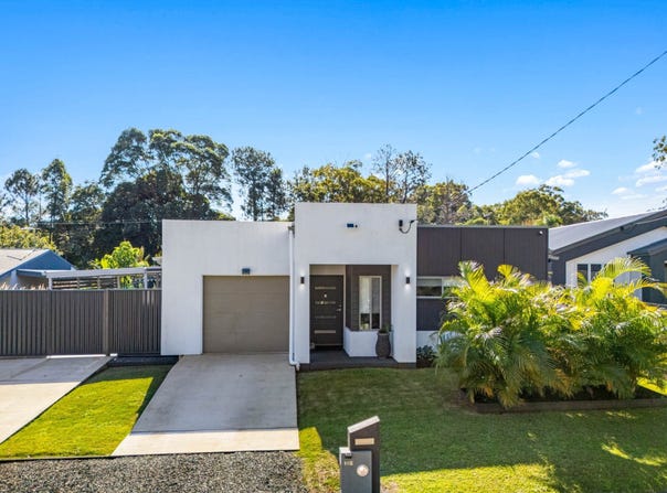 105 Laurel Street, Russell Island, Qld 4184