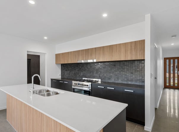 23 Viridian Road, Palmview, Qld 4553