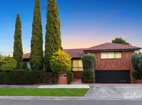6 Joseph Banks Crescent, Endeavour Hills, Vic 3802