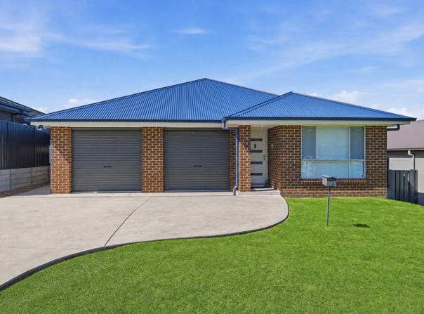 12 Royston Circuit, Farley, NSW 2320