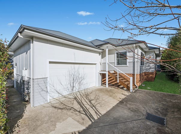 39A Cascade Street, Wentworth Falls, NSW 2782