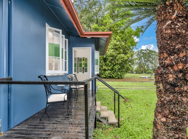 6 Jones Street, Mighell, Qld 4860