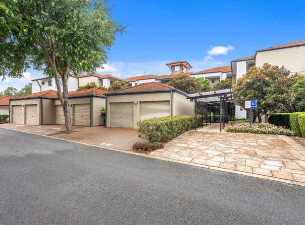 2/501 North Hill Drive, Robina, Qld 4226