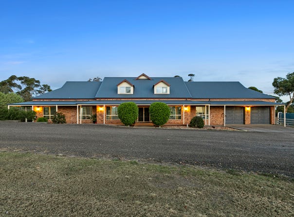 2 Carbine Court, Toolern Vale, Vic 3337