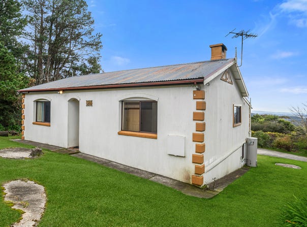 95 Great Western Highway, Wentworth Falls, NSW 2782