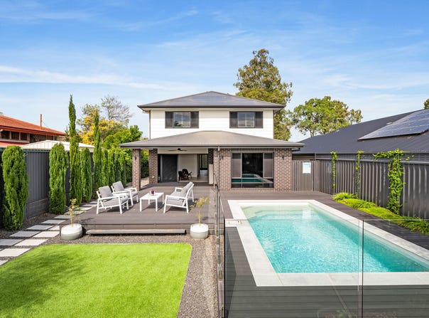 18 Vincent Close, Wynnum West, Qld 4178
