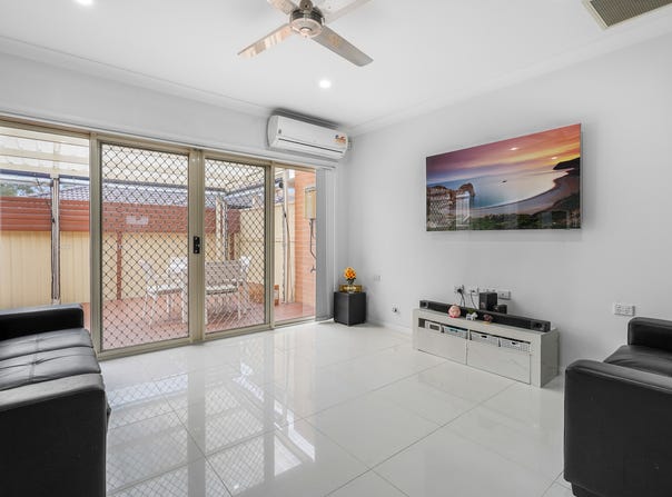7/21 Carinya Road, Girraween, NSW 2145