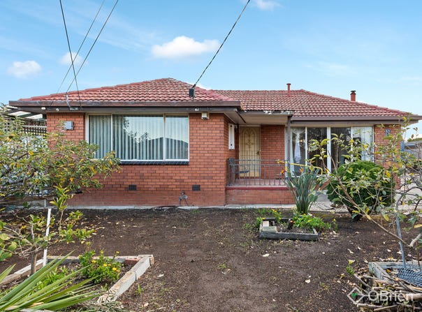11 Cleveland Street, St Albans, Vic 3021