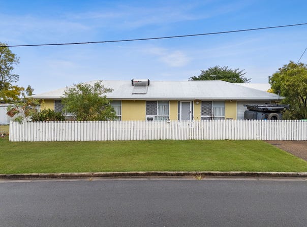 1 Simpson Street, North Ipswich, Qld 4305