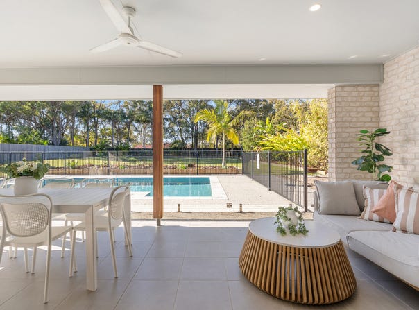 24 Garden Drive, Urangan, Qld 4655