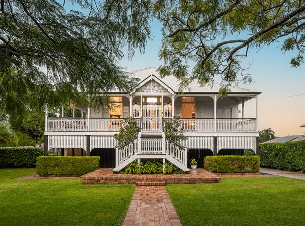 156 Barton Road, Hawthorne, Qld 4171