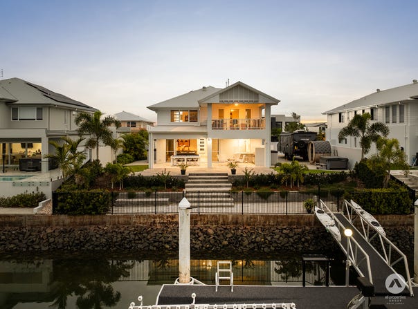 82 Paradise Parade, Jacobs Well, Qld 4208