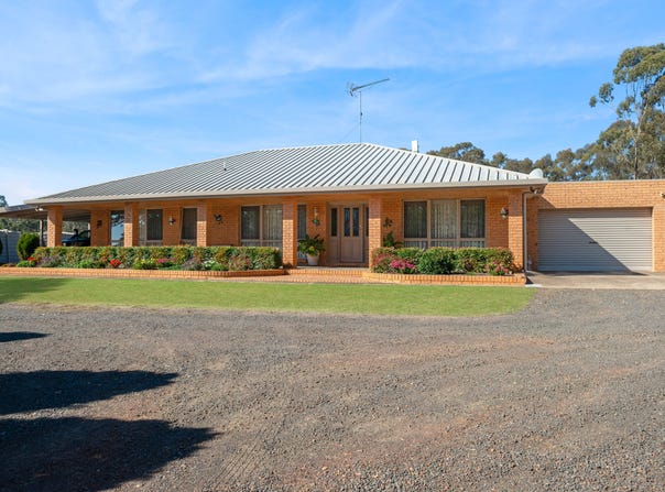 97 McCarthy Drive, Heathcote, Vic 3523