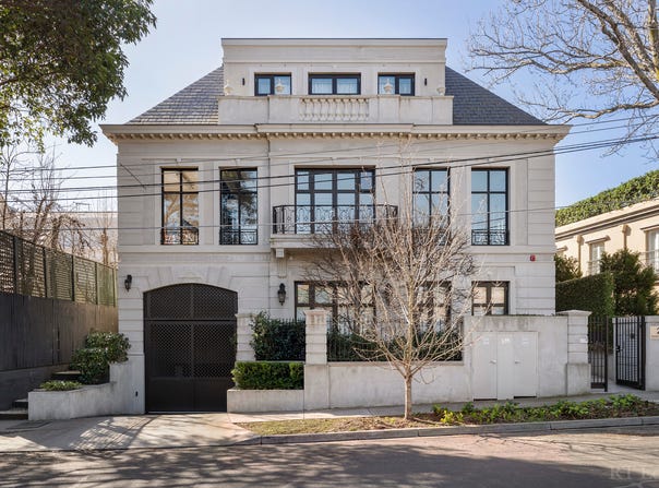 Apt 3/2A Iona Avenue, Toorak, Vic 3142