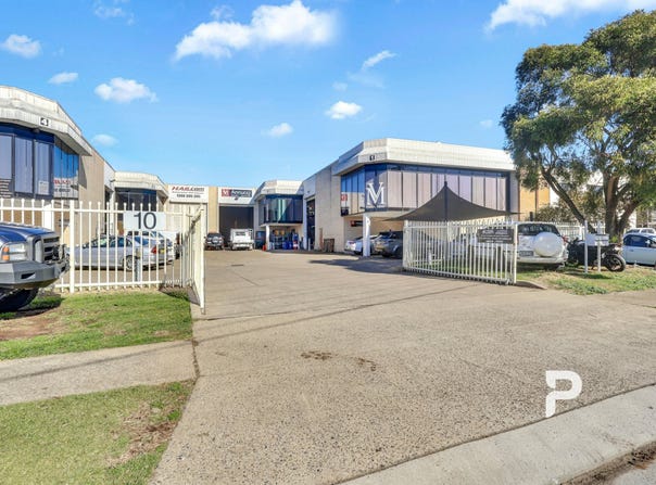 Unit 2, 10 Mitchell Road, Moorebank, NSW 2170