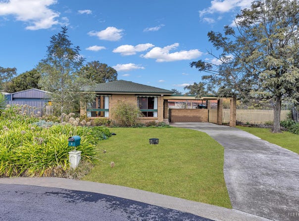 5 Cyprus Place, Melton West, Vic 3337