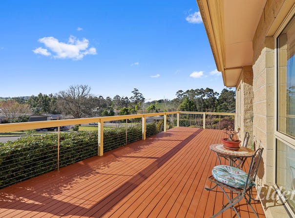 50 Walker Drive, Drouin, Vic 3818