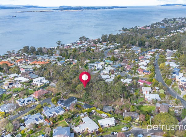 11 Nightingale Avenue, Taroona, Tas 7053