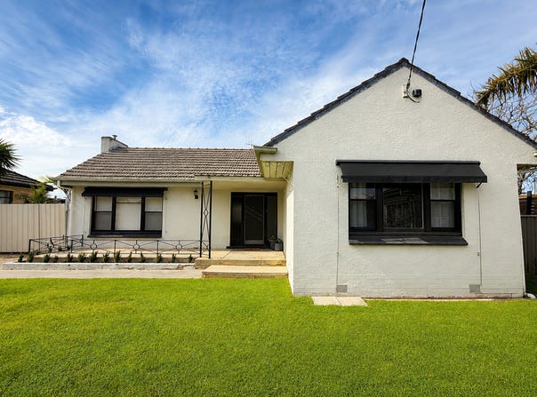4 Broad Court, Kangaroo Flat, Vic 3555