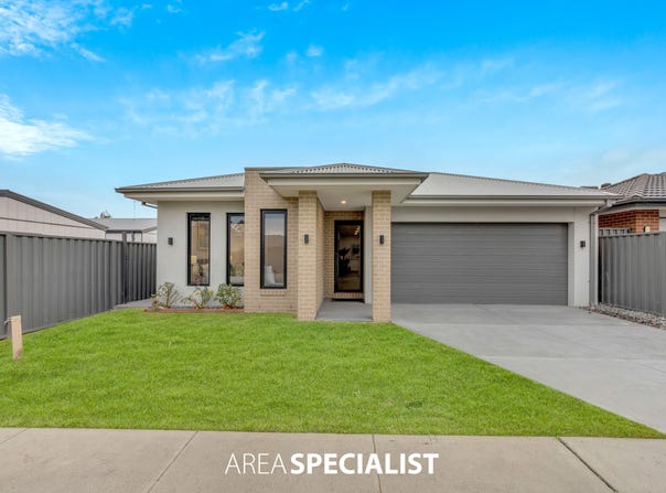 3 Revelstoke Crescent, Pakenham, Vic 3810