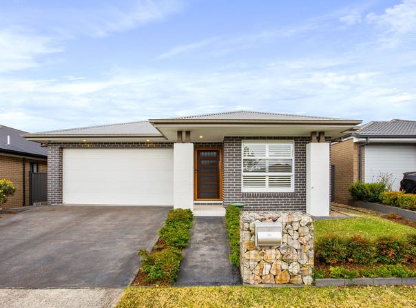 21 Cavalry Street, Jordan Springs, NSW 2747