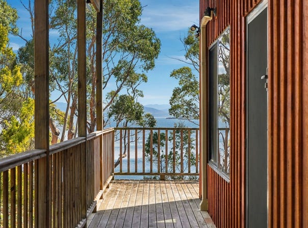 604 Abels Bay Road, Eggs And Bacon Bay, Tas 7112