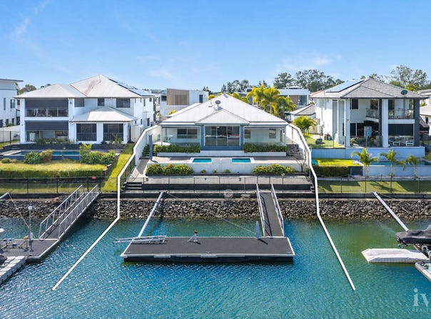 21 Harbourvue Court, Helensvale, Qld 4212