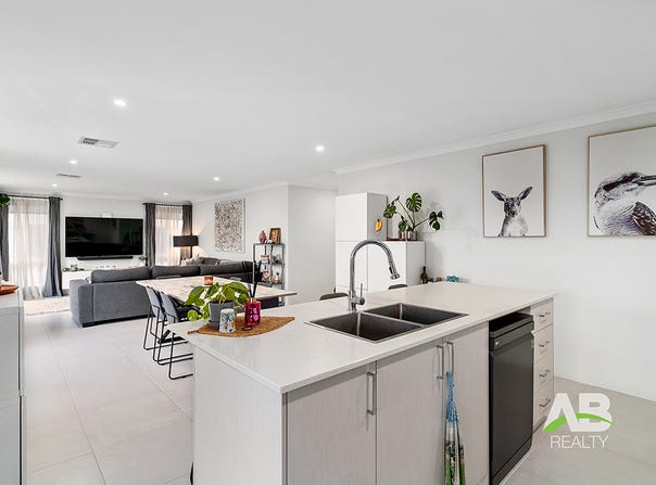 46 Grasshopper Street, Banksia Grove, WA 6031