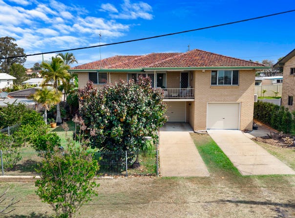 8 Leith Street, Pialba, Qld 4655