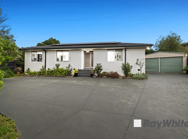 10 Clangula Court, Endeavour Hills, Vic 3802
