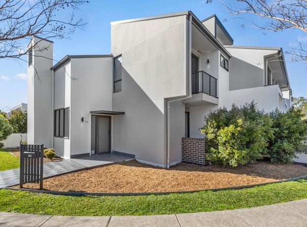 8/18 Fettlers Loop, Whitebridge, NSW 2290