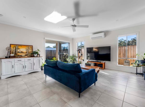 18 Eucalyptus Street, Greenbank, Qld 4124