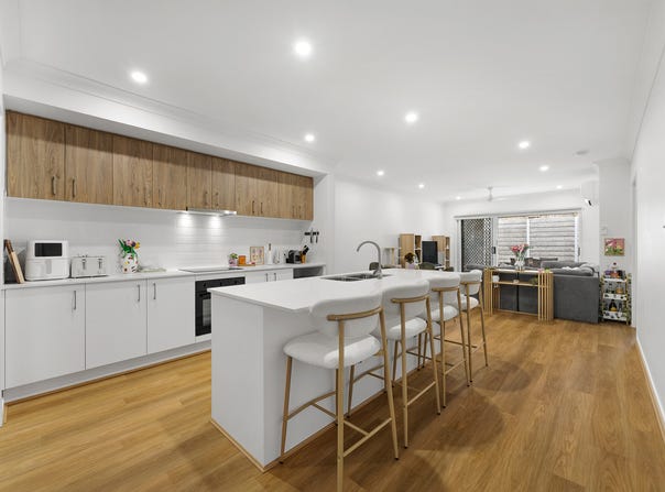 27 Magnetic Street, Morayfield, Qld 4506