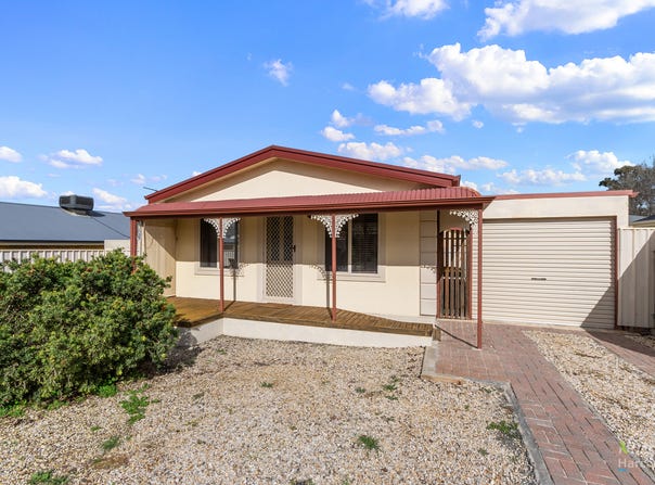 21 Cairns Crescent, Riverton, SA 5412