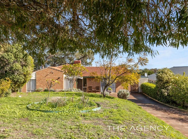 9 Nicholls Place, Padbury, WA 6025