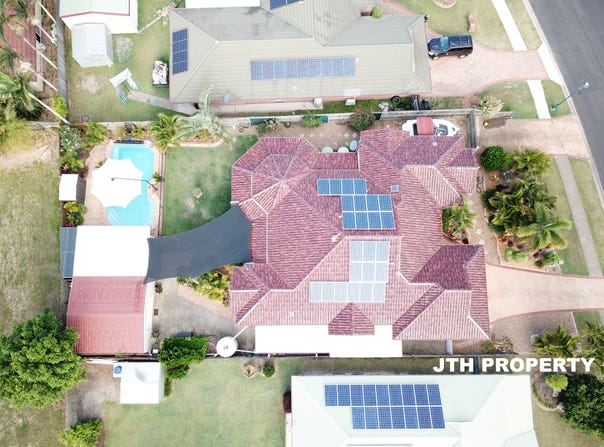 77 Bowerbird Avenue, Eli Waters, Qld 4655