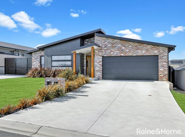 16 Ignatius Place, Kelso, NSW 2795