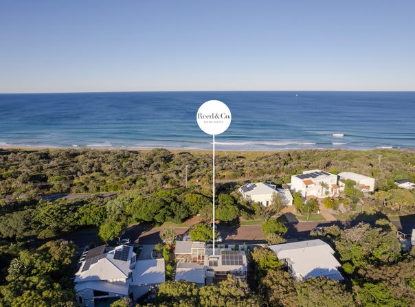 57 Wavecrest Drive, Castaways Beach, Qld 4567