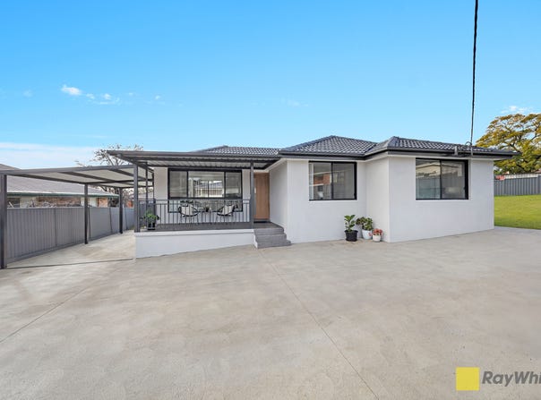 9 Oakwood Road, Toongabbie, NSW 2146
