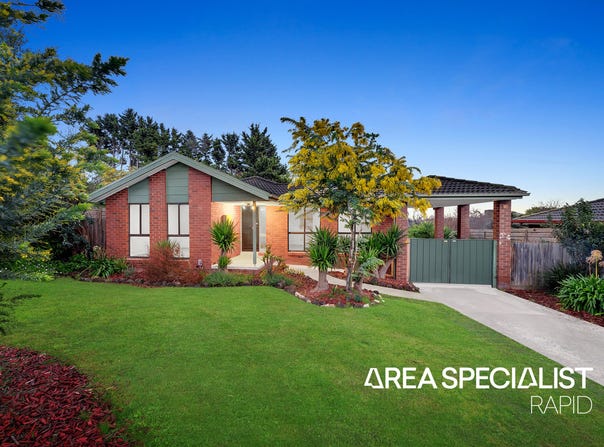 13 Channelle Close, Hampton Park, Vic 3976
