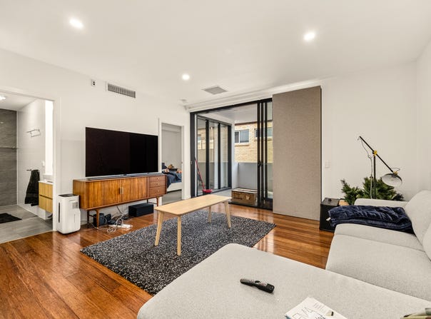 1/166 Norman Avenue, Norman Park, Qld 4170